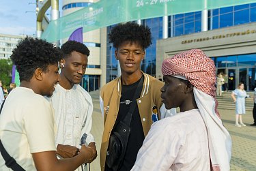 Молодежь со всего мира в Оренбурге!